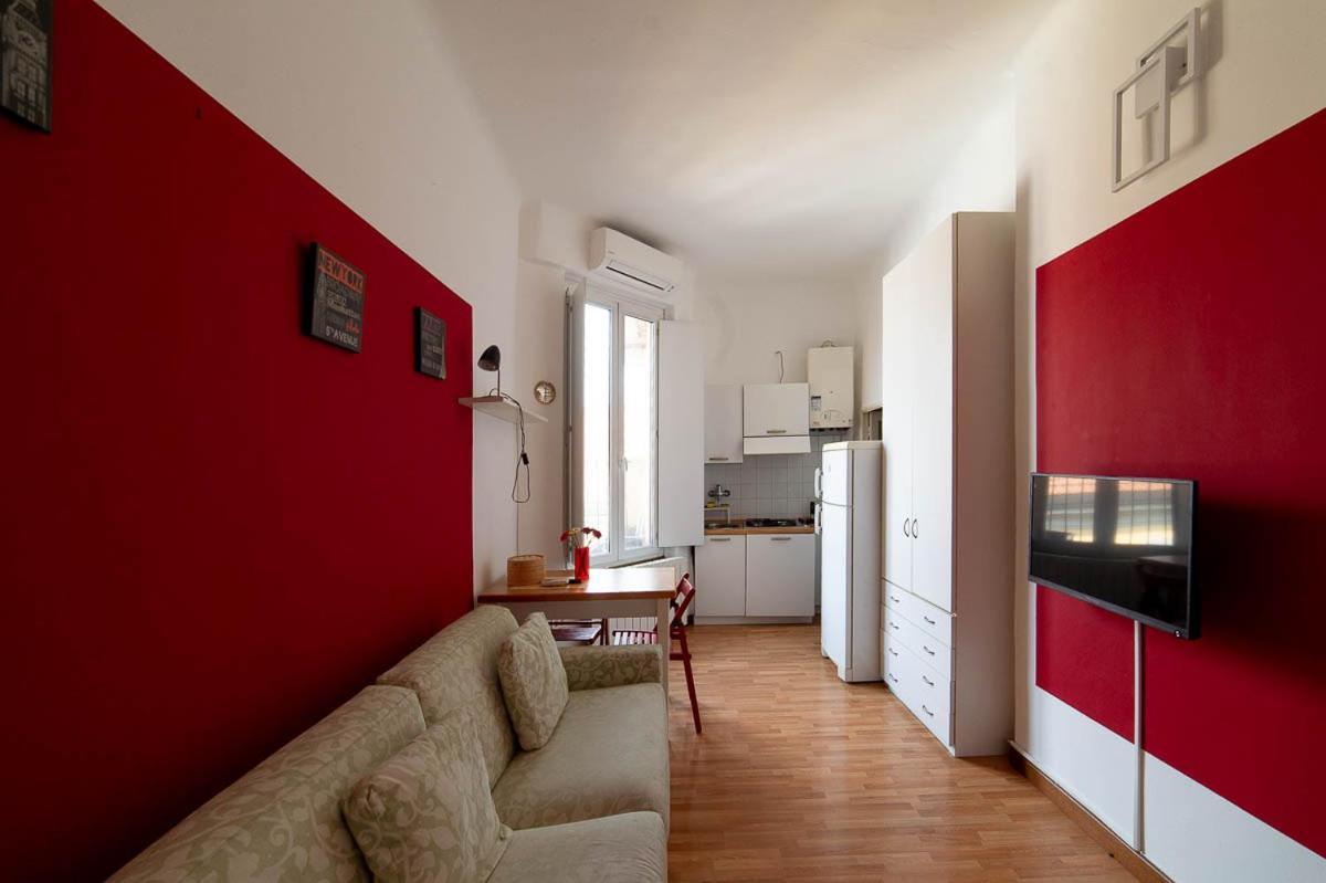 Hbhall Navigli 21 Mailand Exterior foto